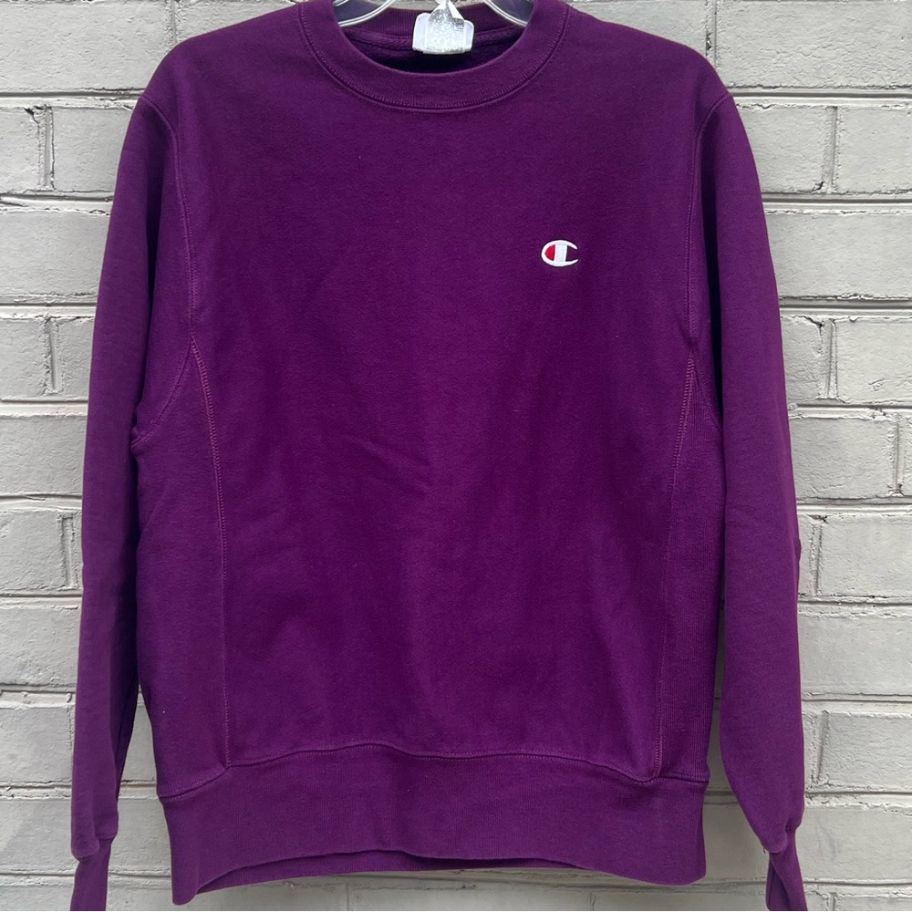 EUC Champion Size M Purple Sweatshirt